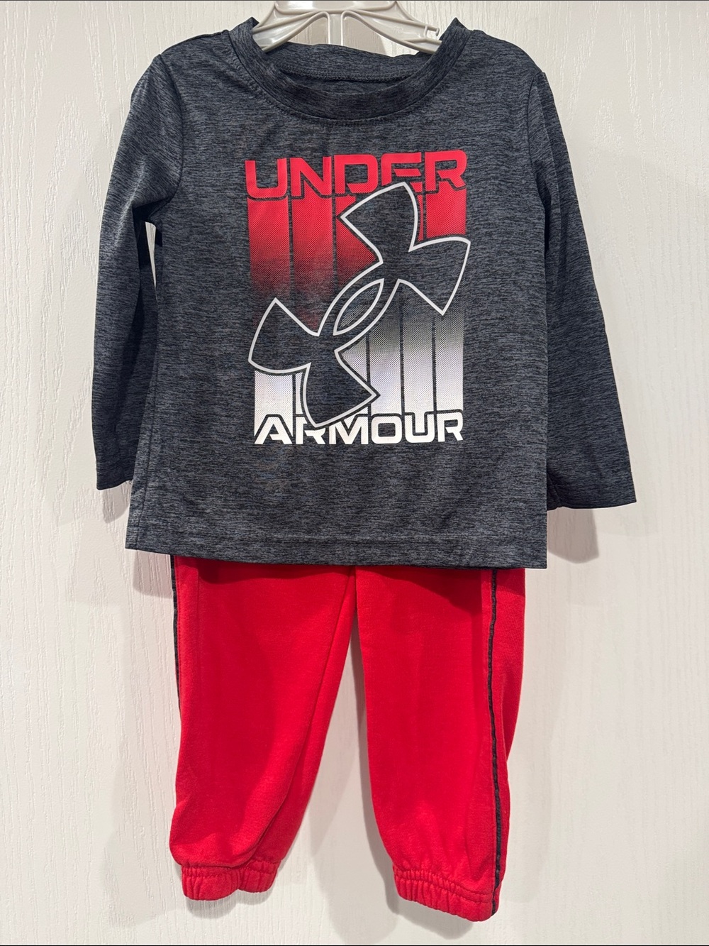 Under Armour Baby Boy 2 Piece Outfit Set 12M